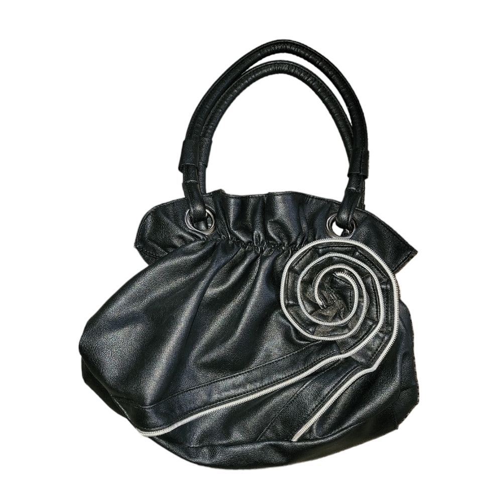 Rue21 shoulder purse black with flower design on front